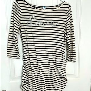 Maternity top (love sequence)